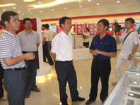 南平市委副書記黃福清、市委常委統(tǒng)戰(zhàn)部部長黃健平一行視察虹潤公司