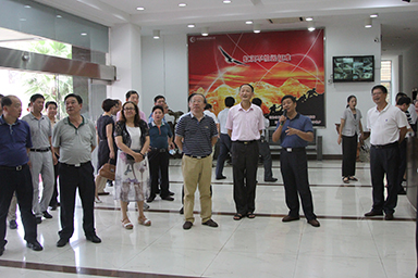 南平市政協(xié)視察調(diào)研虹潤公司并召開座談會(huì)